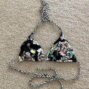 O’Neill triangle bikini top